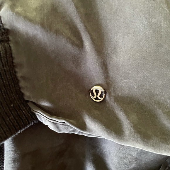Lululemon cardigan Med - Picture 3 of 3